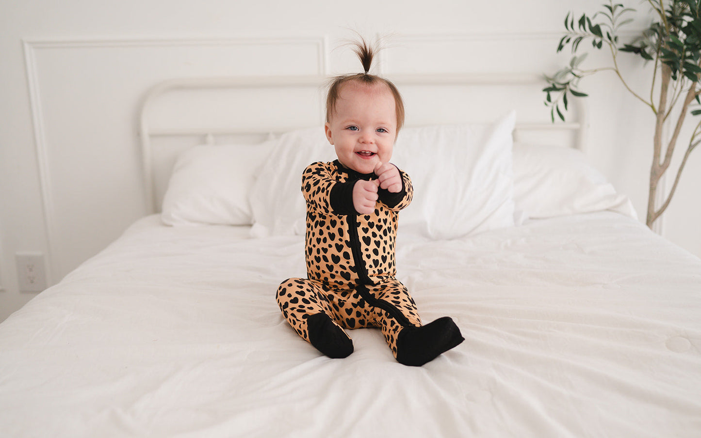 Wild Love (Convertible Zip Footies)