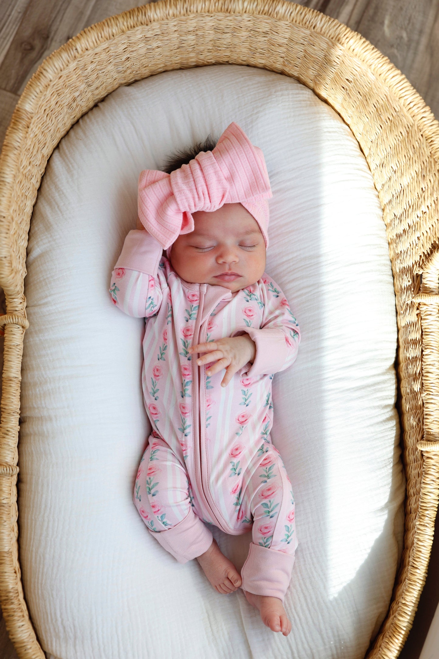 La Vie En Rose (Convertible Zip Footies)