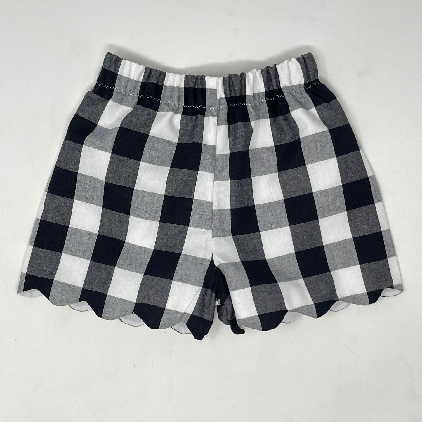 Emilia Scallop Short