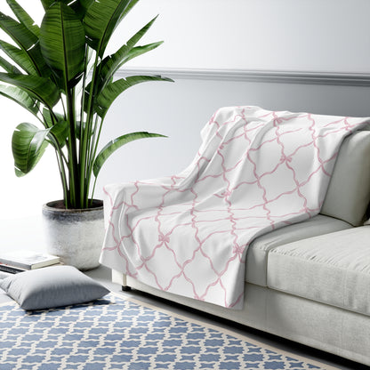 Three Bees Trellis Bow Cozy Sherpa Fleece Blanket - Pink