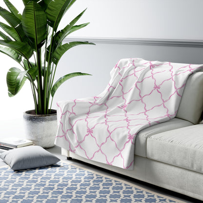 Three Bees Trellis Bow Cozy Sherpa Fleece Blanket - Bubblegum Pink