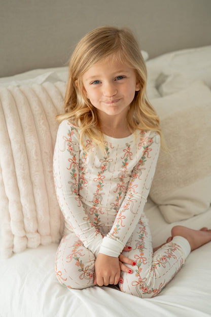 Spring Floral Garland | Two Piece Pajama Set