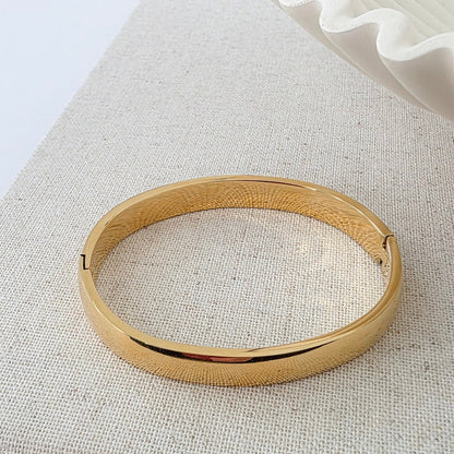 Endless Everyday Bangle - WATERPROOF