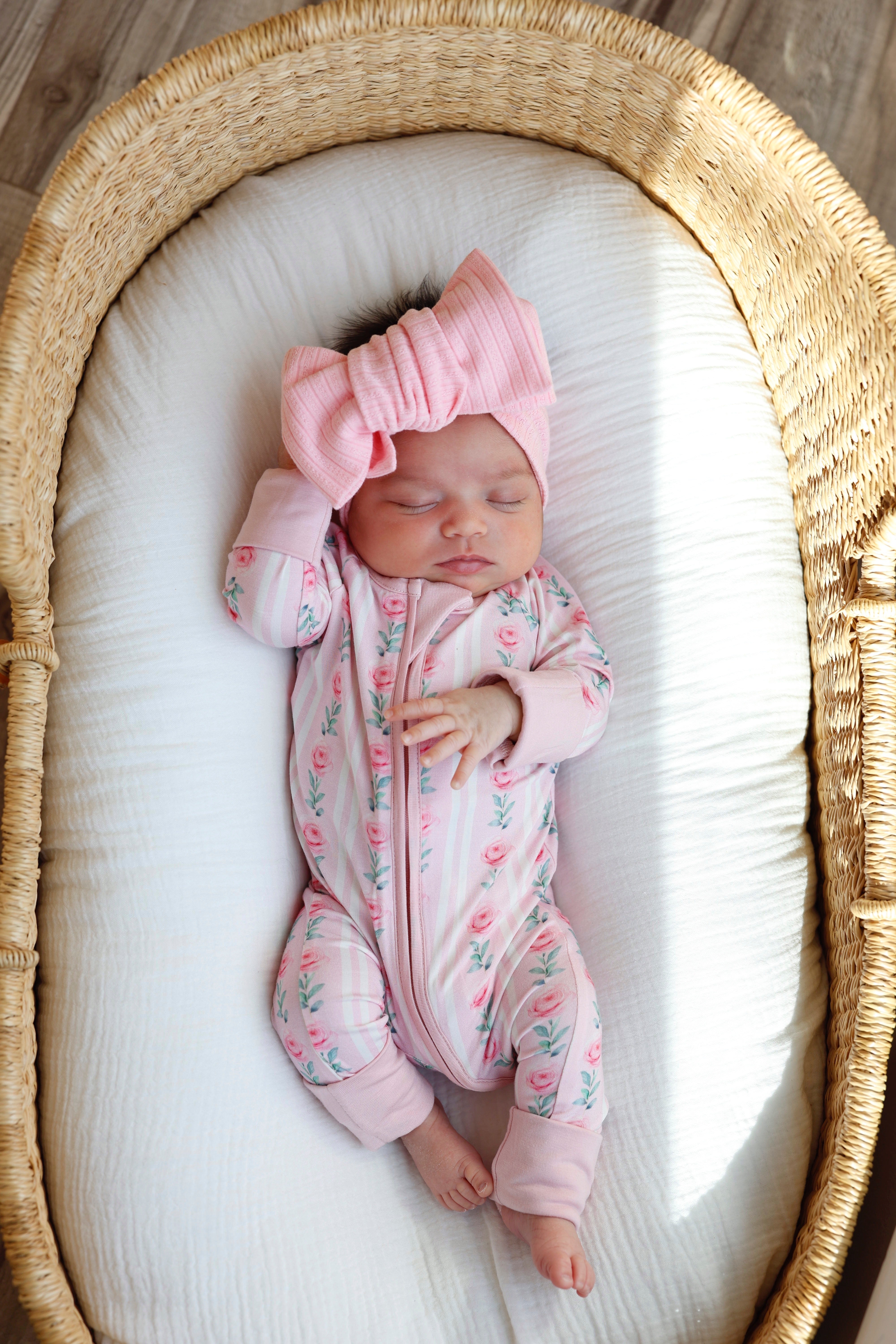 La Vie En Rose (Convertible Zip Footies) – Three Bees Company