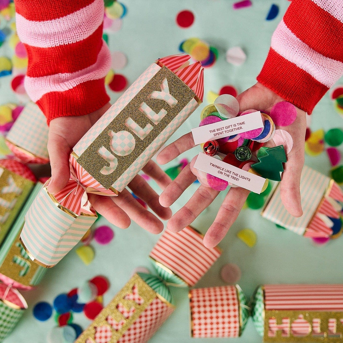 Holly Jolly Holiday Crackers (Set of 6)