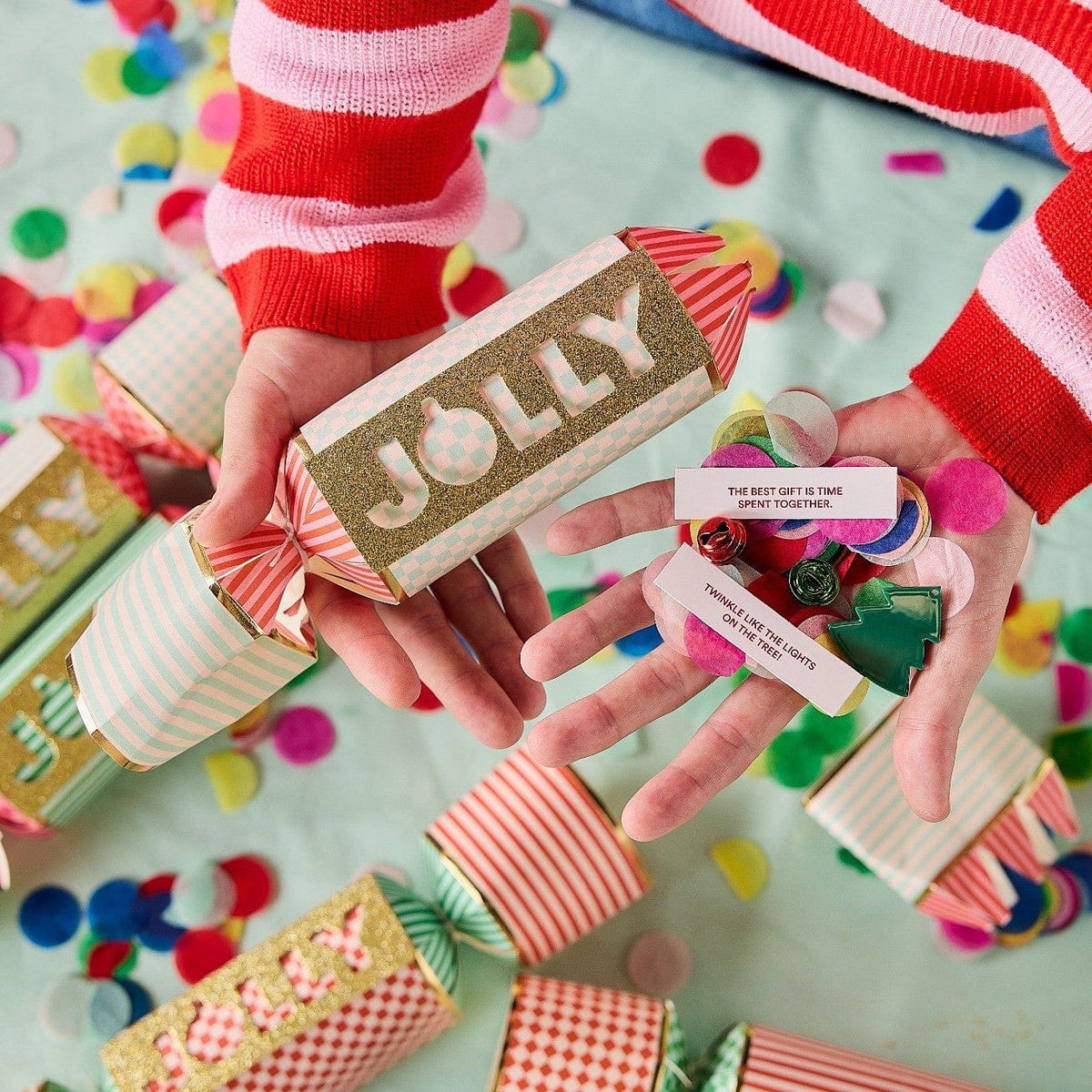 Holly Jolly Holiday Crackers (Set of 6)