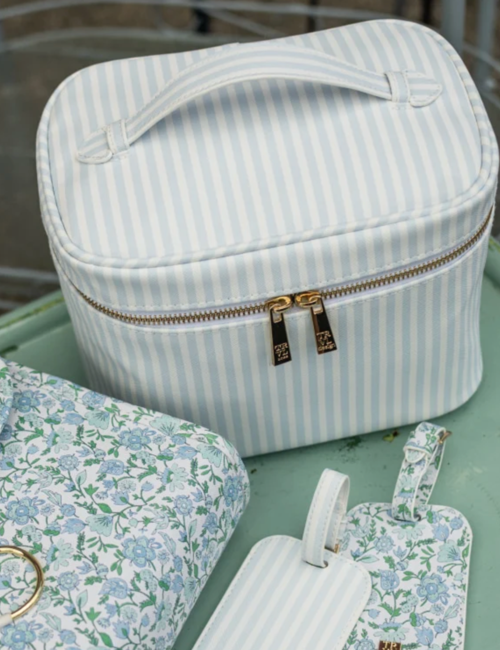 TRVL Luxe Vanity Train Case