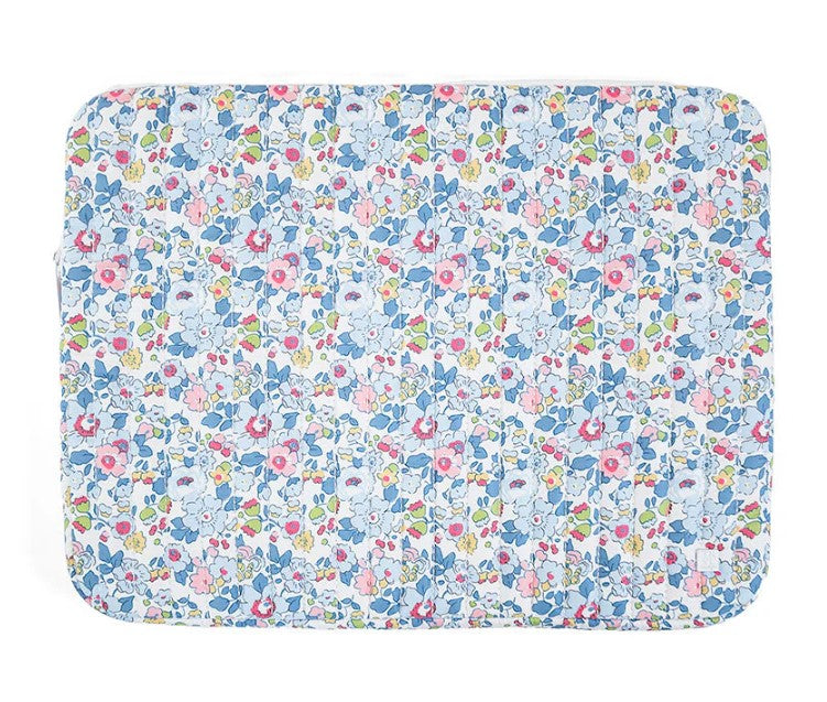TRVL Laptop Sleeve